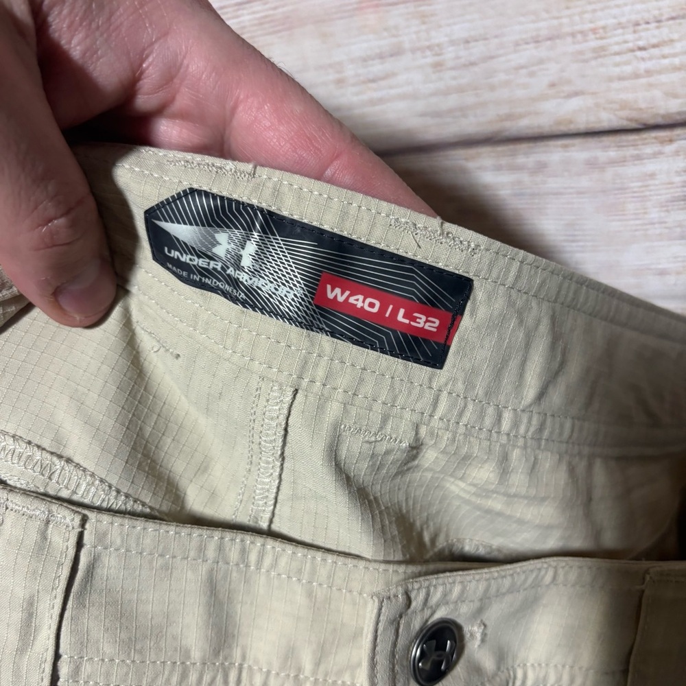 Under Armour Men’s Khaki‎ Cargo Zip-Off Pants - Picture 10 of 12